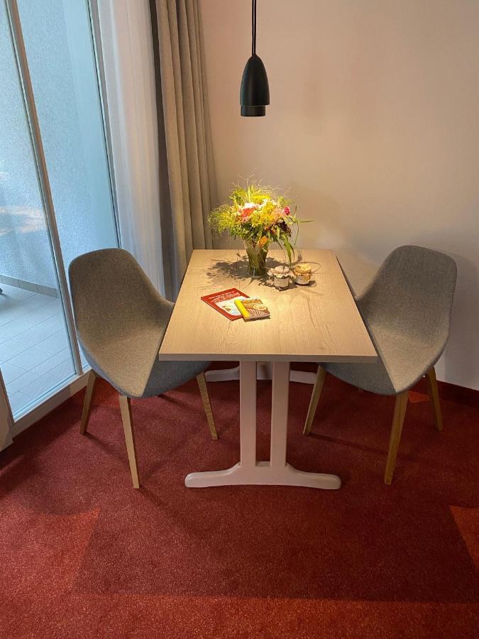 Appartement-Hotel Sibyllenbad Нойалбенройт Екстериор снимка