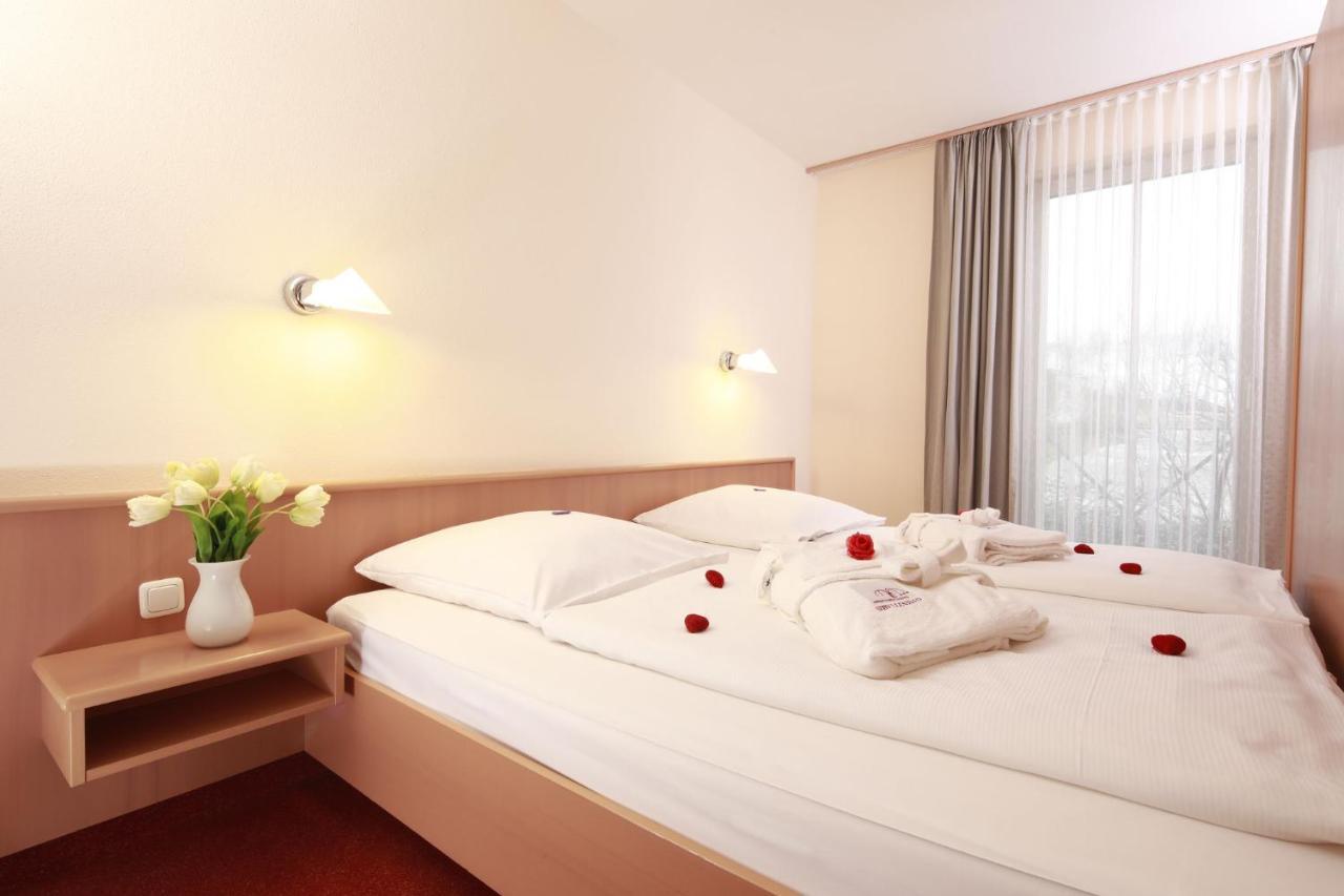 Appartement-Hotel Sibyllenbad Нойалбенройт Екстериор снимка